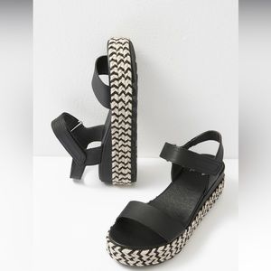 Sorel Cameron Flatform Wedge Sandals